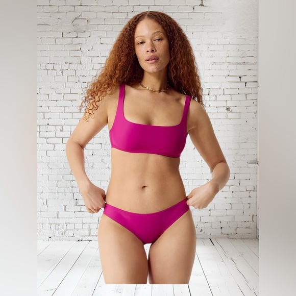 J.Crew Bikini Bottoms Med& XL NWT Radiant Fuchsia Full Coverage Classic Cut - Picture 1 of 3